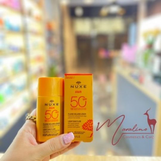 تصویر  کرم ضد آفتاب بی رنگ نوکس SPF50